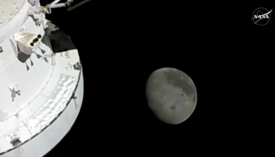 NASA’s Artemis II Completes Record-Breaking Lunar Flyby