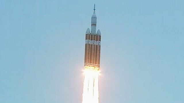 NASA's Orion Spacecraft Passes Test Flight With Flying Colors