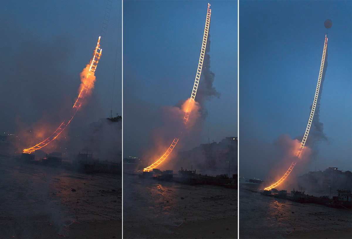 Video Of The Week - Chinese Artist Lights Up The Skies With 500-Meter Fireworks Ladder