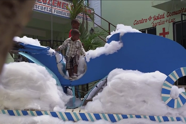 WestJet Airlines Delivers "Christmas Miracle(s)" To The Dominican Republic