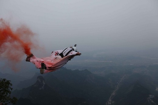 Wingsuit Diving Goes Mainstream
