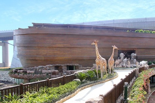 Modern-Day Version Of Noah's Ark Has A Cinema And Restaurant!