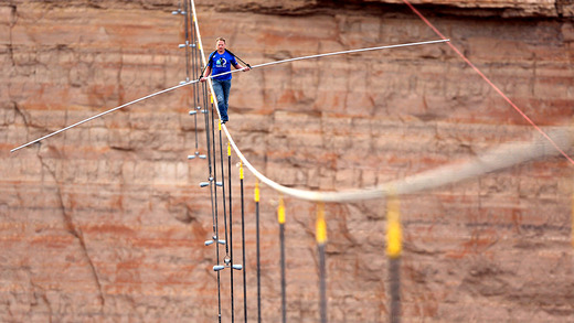 Nik Wallenda Completes Another Death-Defying Tightrope Walk