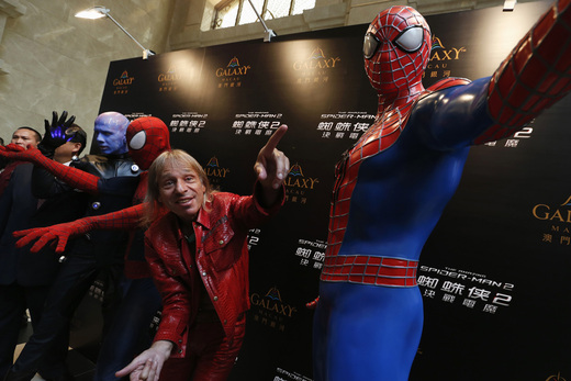 Video Of The Week - Real-Life Spider-Man Helps Promote Comic Book Superhero Movie